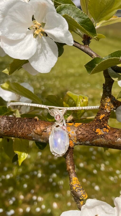 The Luna Luminous Moonstone Choker